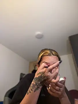 baby_lizy's cam snapshot