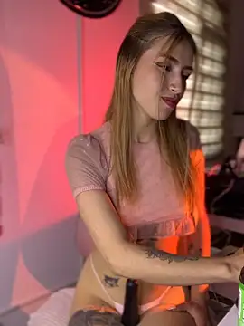 PrettyAshley_'s cam snapshot