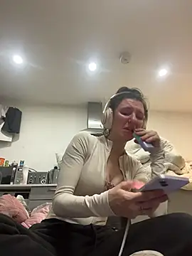 blissyboo123's cam snapshot