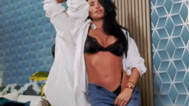 zoeylarkens live sex cam