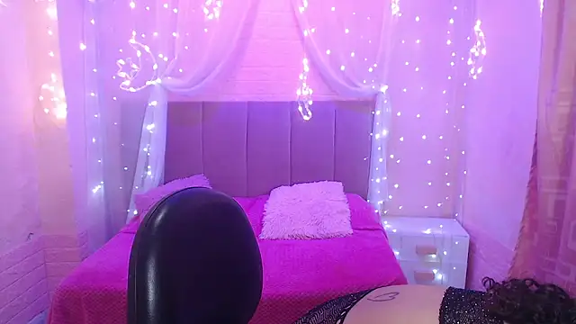 emily_287's cam snapshot