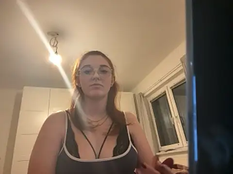 YoungLina live sex cam