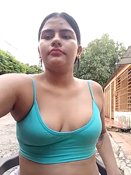 virgin_cunt's cam snapshot