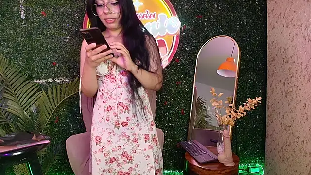 Sophia_Lagos's cam snapshot