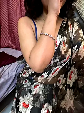 LuscousPussy live sex cam