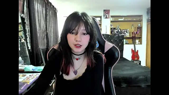 Maki_Zein_'s cam snapshot