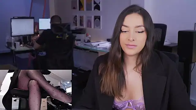 _KimberlyClars_'s cam snapshot