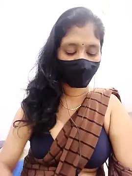 Lucky-Deepthi live sex cam