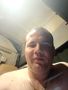 Chubbytop454 live sex cam