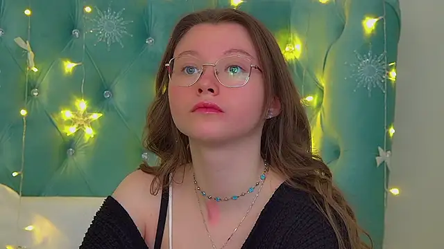 KeiraAsti's cam snapshot