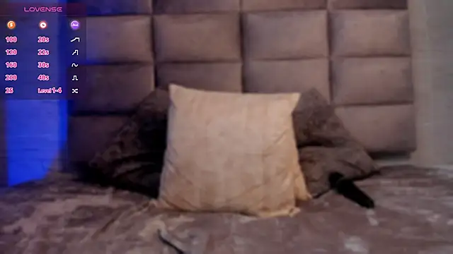 lea_walkerr's cam snapshot