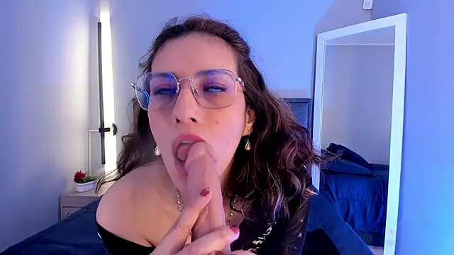 bulma_bambina_'s cam snapshot