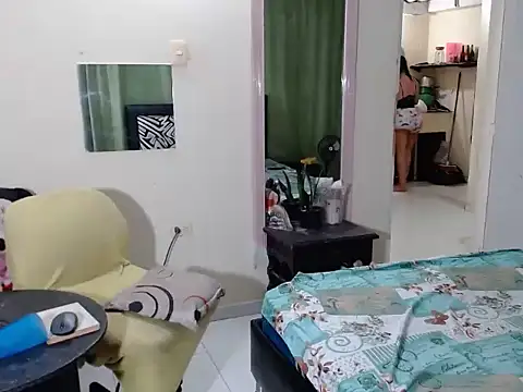 Sashaferrari2000 live sex cam