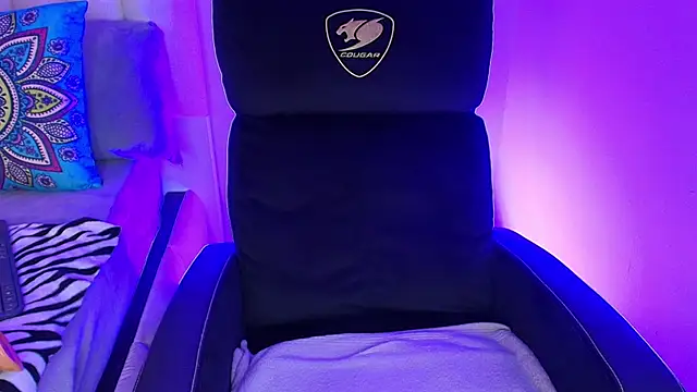 Mara_Wolf01's cam snapshot