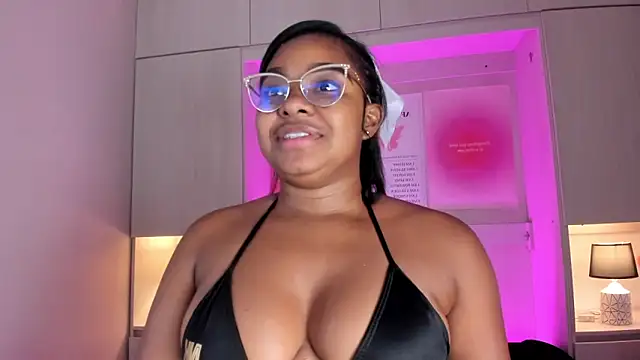 tamaraa_smiith's cam snapshot