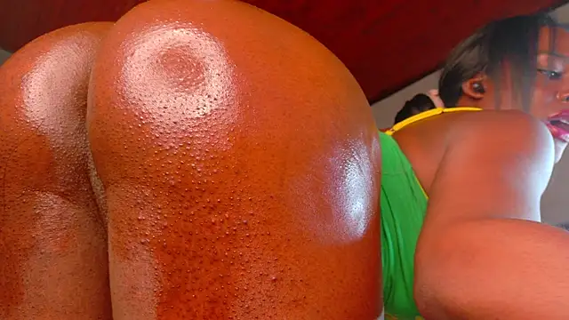 nahomi_campbell live sex cam