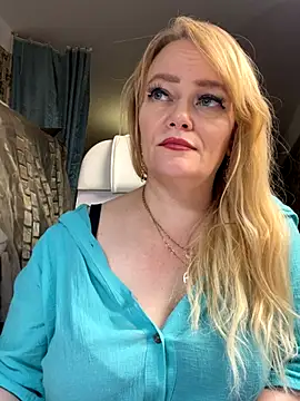 Sweet-blonde's cam snapshot