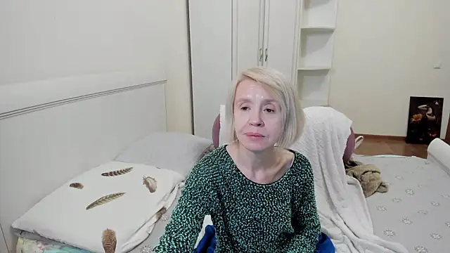 aminalive's cam snapshot