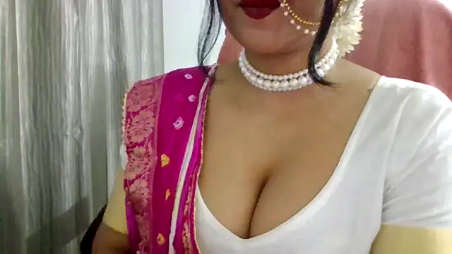 Queenhimanshi live sex cam