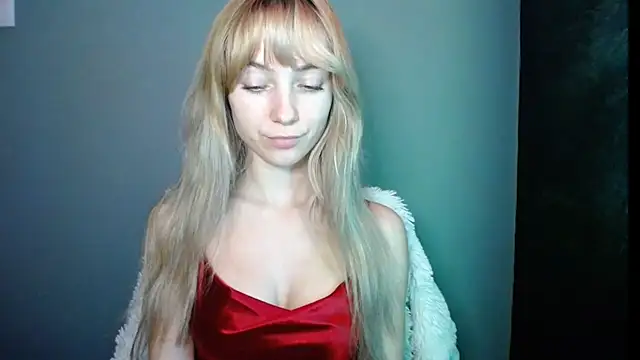 LuciaYoung's cam snapshot