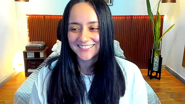 KatherineBond's cam snapshot