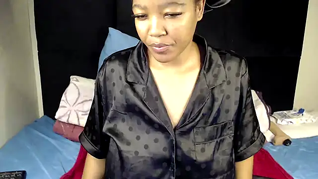 Busty-Londie's cam snapshot