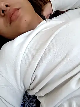 Ap_ki_Pa_ri_Jaanvi's cam snapshot