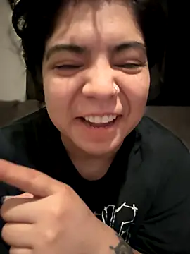 kimmiakiss22's cam snapshot