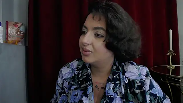 BustyAllyy's cam snapshot