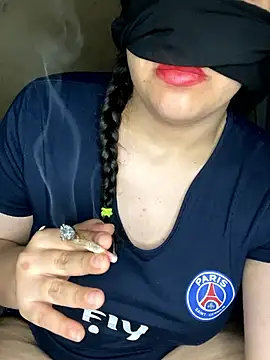 Qamar_arabiya's cam snapshot