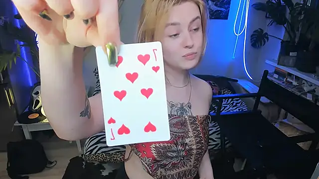 Alexa_Pirs's cam snapshot