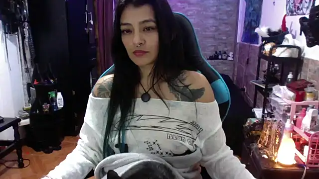 AngelaQueen_'s cam snapshot