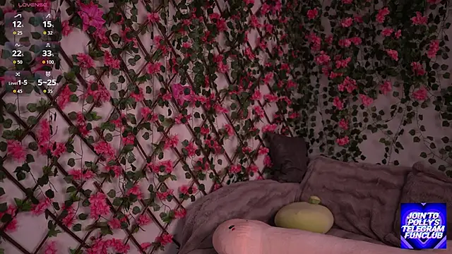 Petite_Polly's cam snapshot