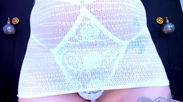 millie_brown21's cam snapshot