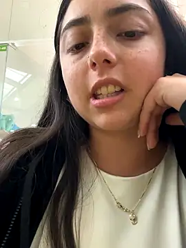 Dulce_1408's cam snapshot