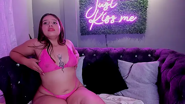 lovenatasha_'s web cam