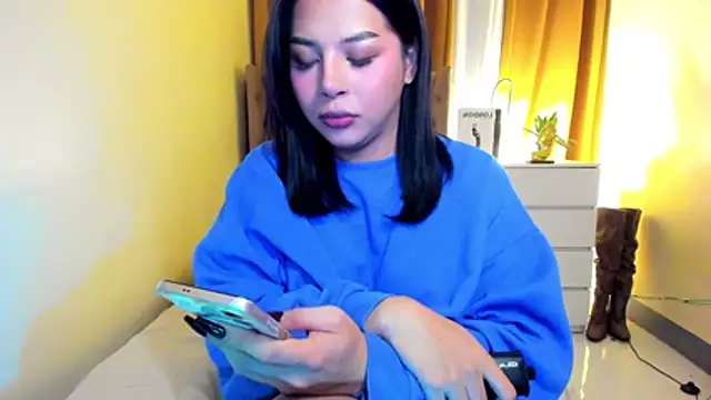 HOTMARIACAKES live sex cam