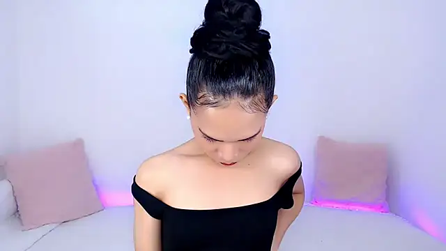 ursexydelancy_ live sex cam