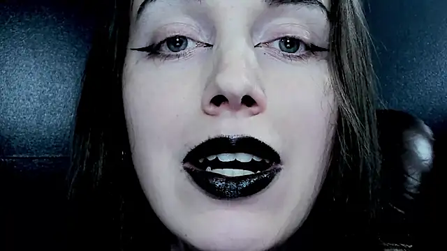 ToxicDomme's cam snapshot