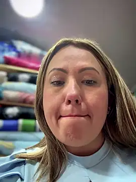 VIOLETA-25_ live sex cam