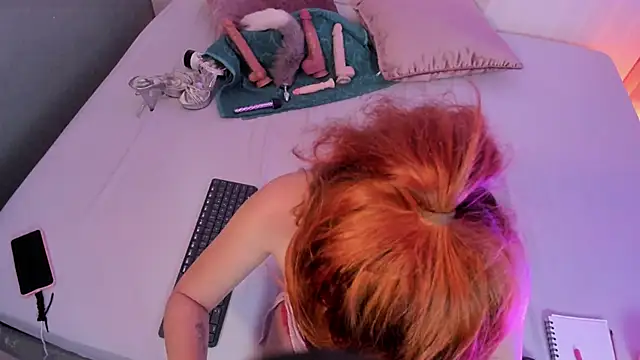 Sarah_rossi_'s cam snapshot