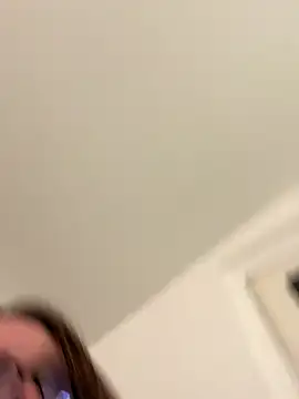 YoungJoyce's cam snapshot