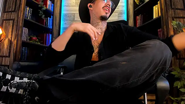 Donovan_Desmond live sex cam