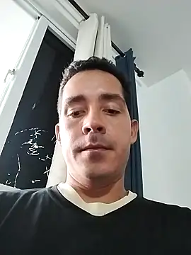 Logan_hetero1 live sex cam