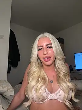 BlondeBetty's cam snapshot