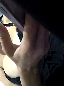 AlevNaz's cam snapshot