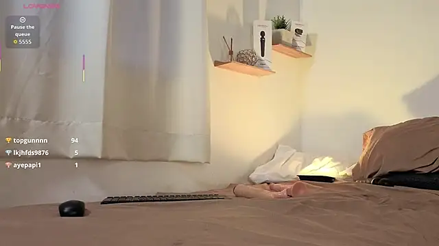 sara_brown04's cam snapshot