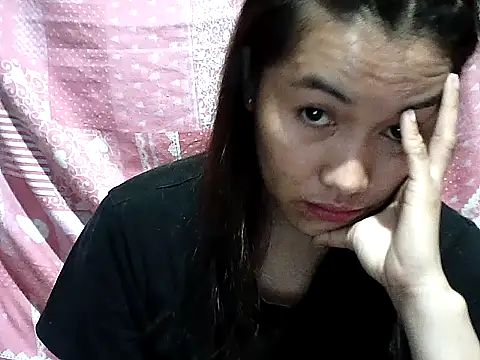 CreamyPussy30's cam snapshot