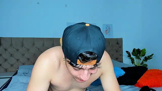 Strong_Couple live sex cam