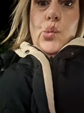 VenusAlpha's cam snapshot